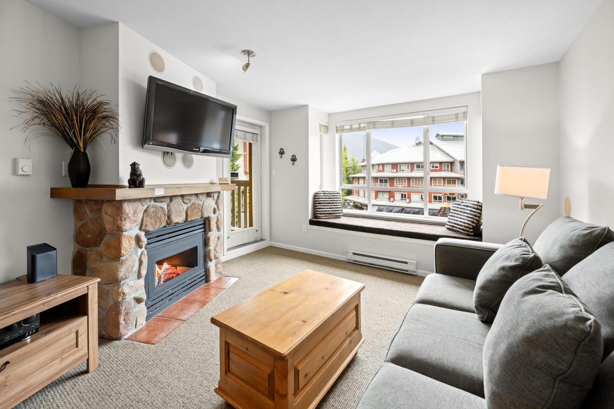 Bear Lodge One Bedroom By Mva Whistler Exterior foto